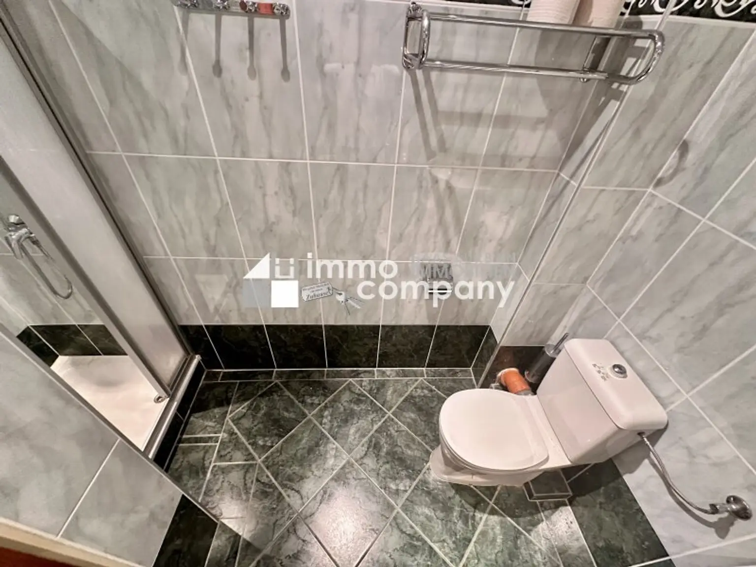 Kompakte Wohnung in Lassee: Modern, zentral, mit Parkplatz - nur 330.00 € Miete Kalt !