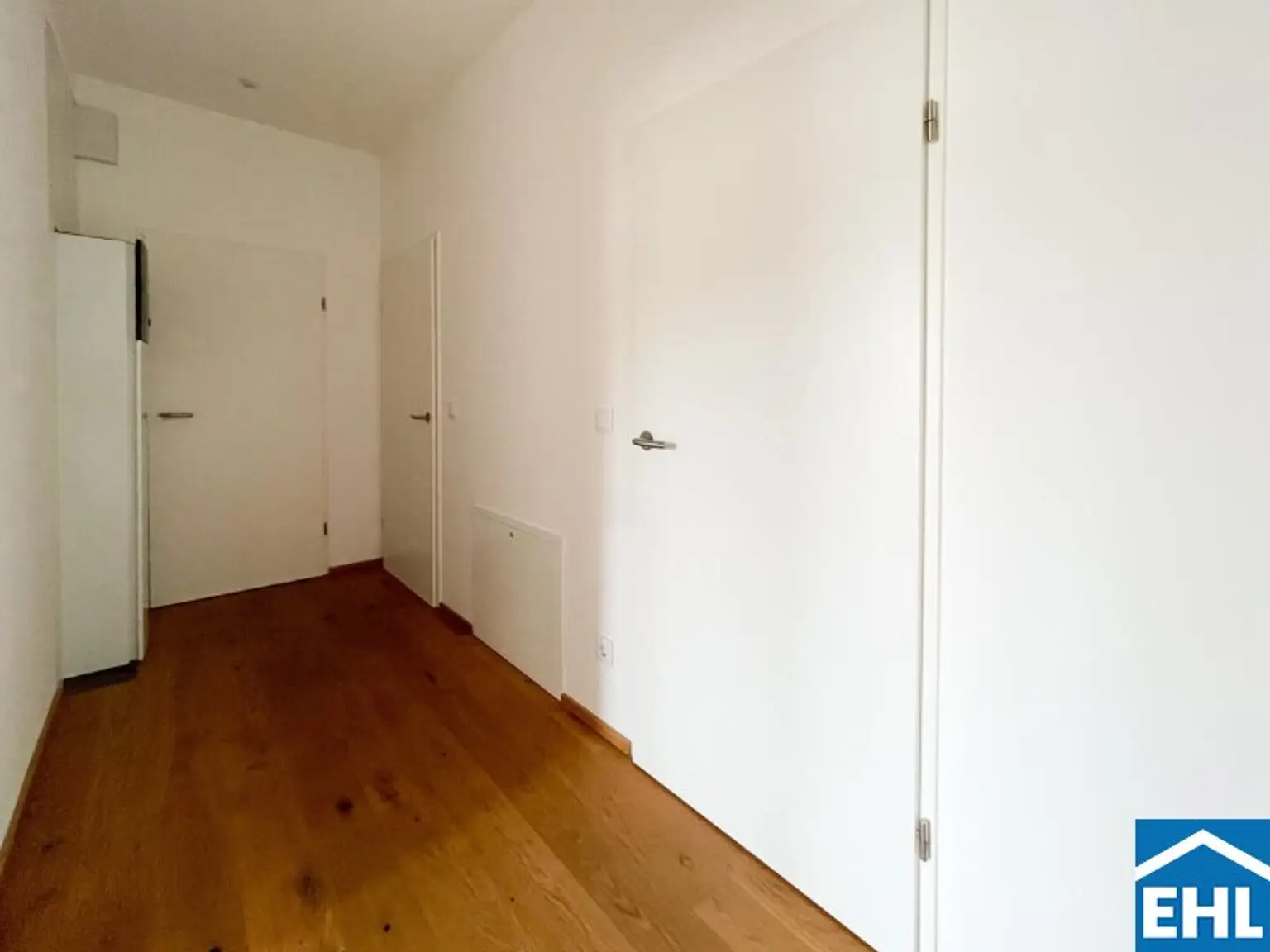 Im Dachgeschoßausbau: 3-Zimmerwohnung mit Balkon in U-Bahn-Nähe