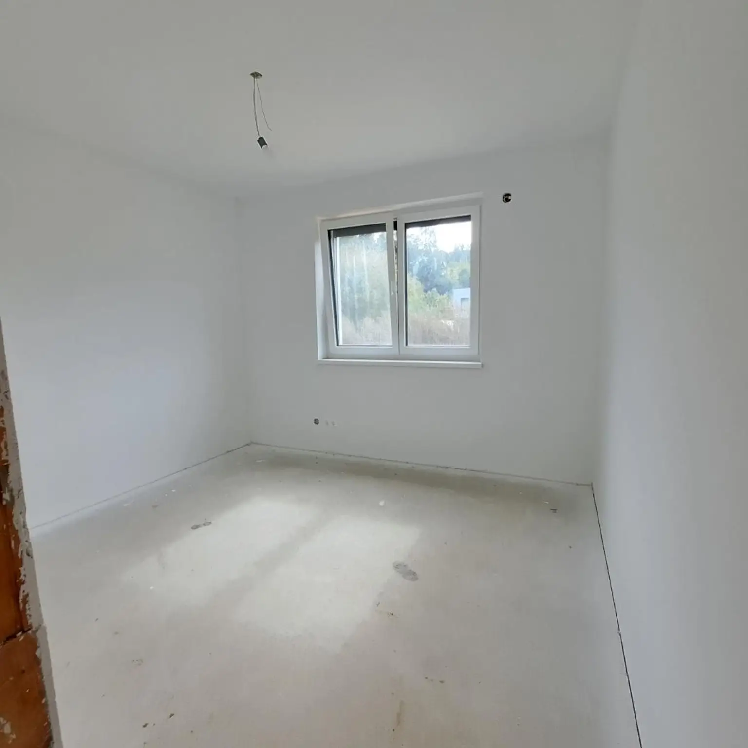 Neubau-Doppelhaus-Hälfte mit 4 Schlafzimmern!