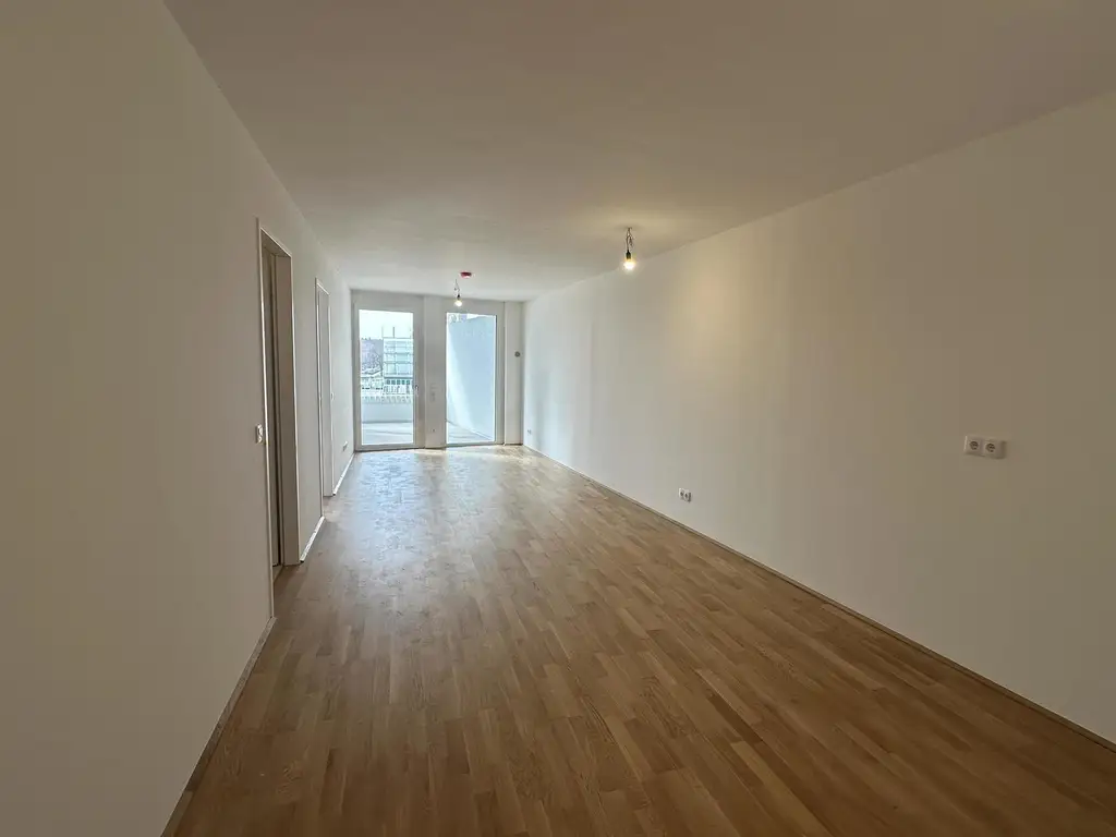 ZU HAUSE DIREKT AN DER U3