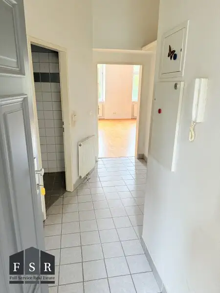 Helle 2,5 Zimmer Wohnung nahe Yppenplatz & Brunnenarkt - SANIERUNGSBEDÜRFTIG