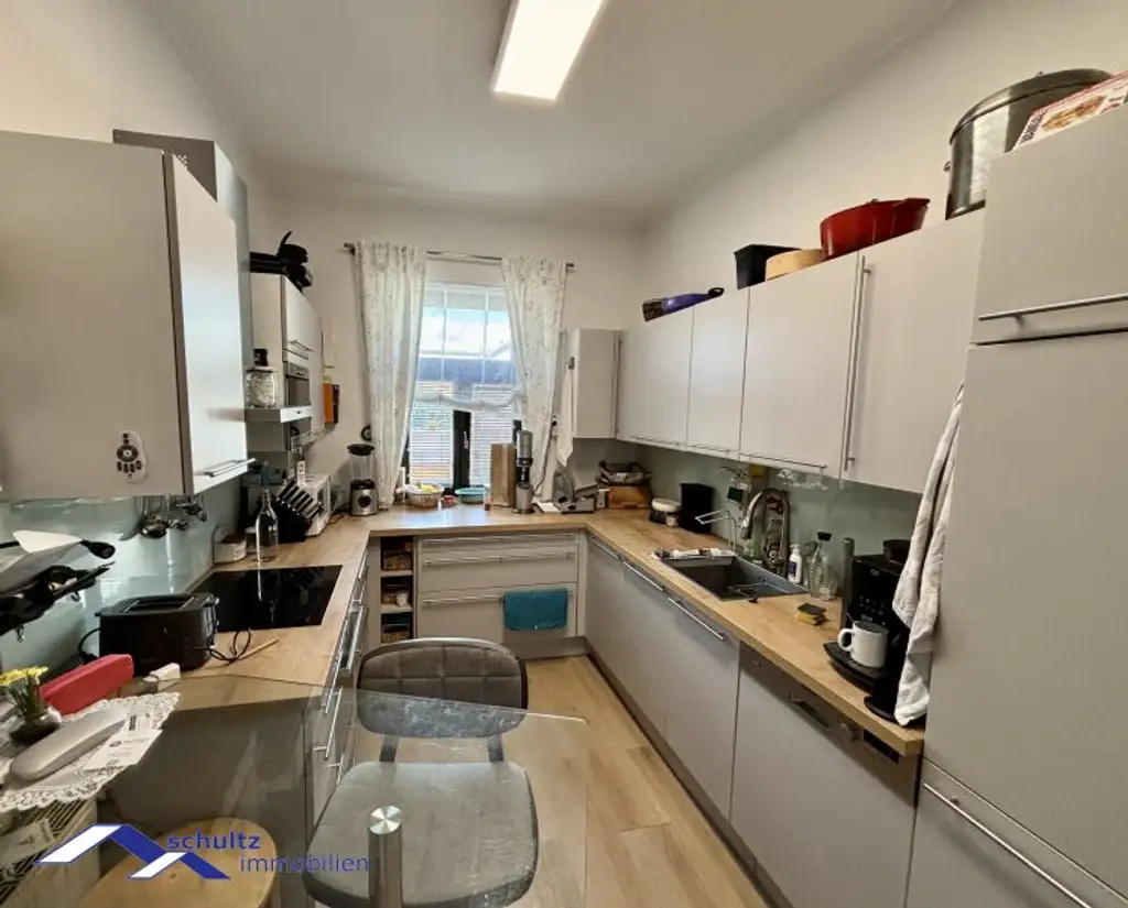 Schönes Einfamilienhaus mit Pool! Besonderes Angebot!