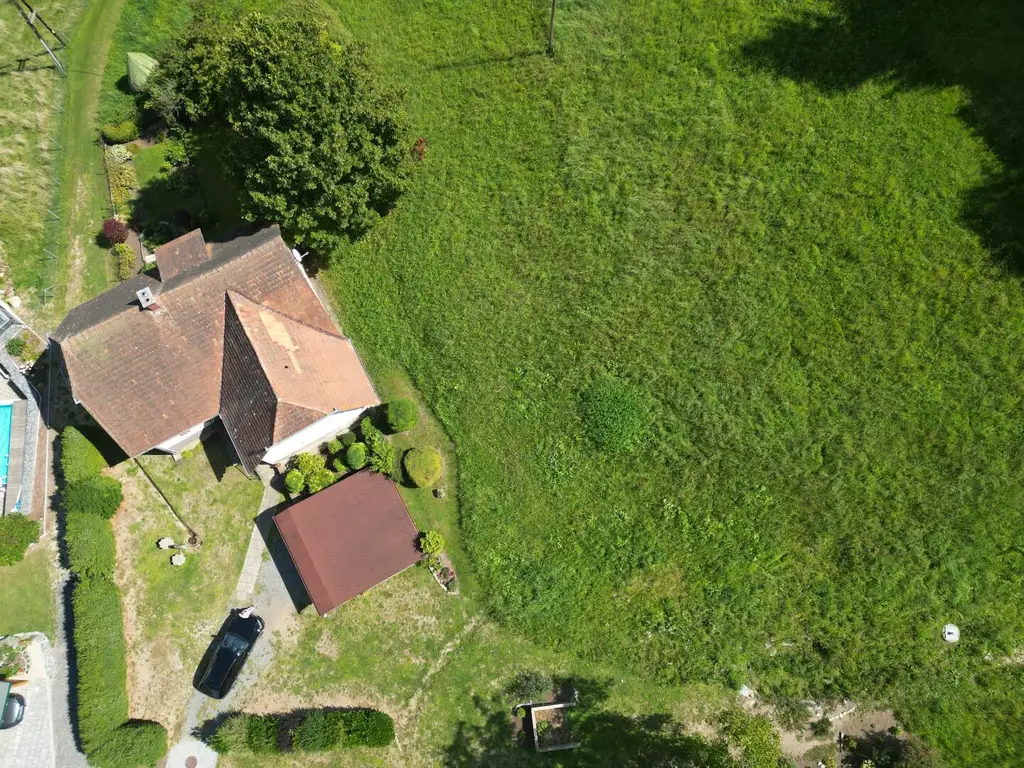 Übelbach, Wohnhaus zum sanieren mit großem Grundstück in Grünlage