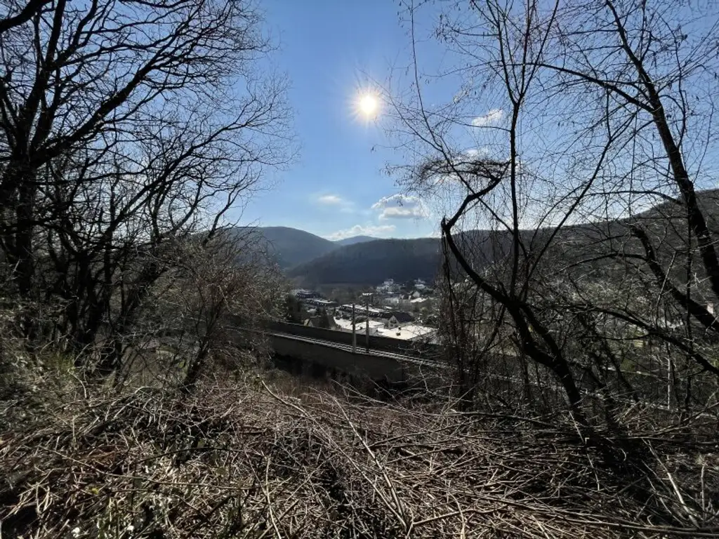 ZWEI DOPPELHAUSHÄLFTEN IM ROHBAU - PURKERSDORF mit großartigen FERNBLICK