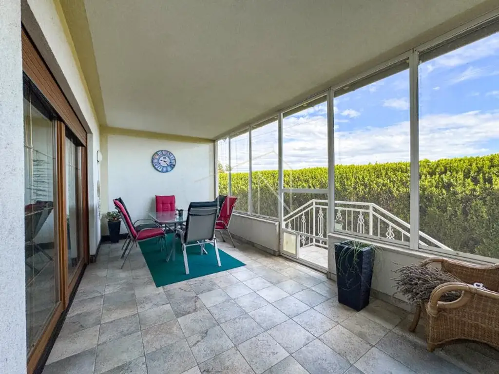 Einfamilienhaus mit Pool, Wellness & großem Garten in Hennersdorf
