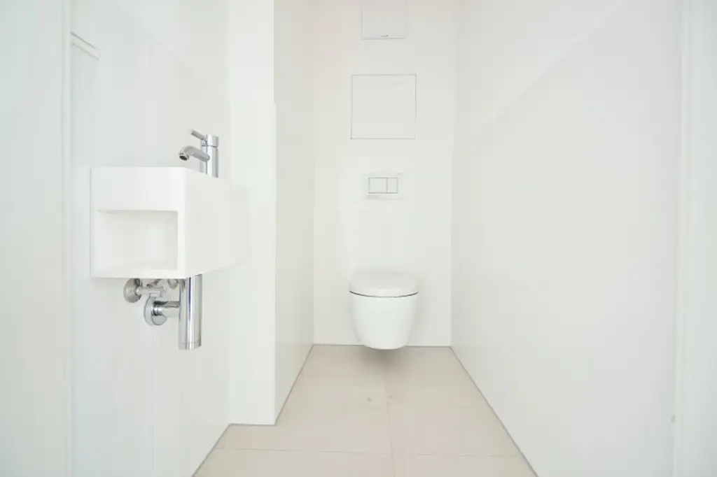 Arbeiten & Wohnen vereint – moderne 2-Zimmer-Wohnung mit Balkon & angrenzendem Büro mit separatem Zugang