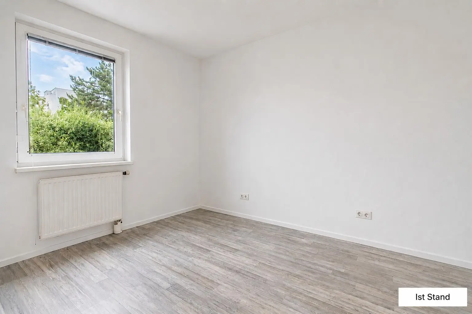 Bild 9, Schlafzimmer, Ist Stand