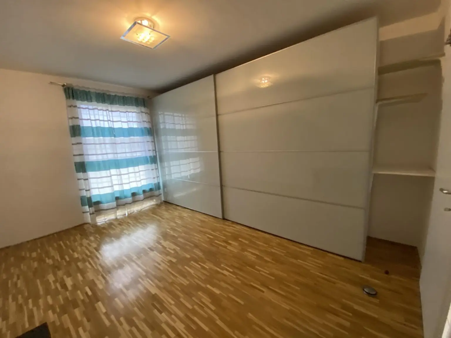 20220926_152636374_iOS