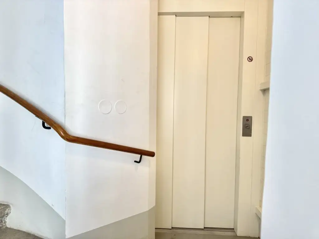 Erstbezug nach Sanierung – stilvolle 3-Zimmer-Altbauwohnung im 5. Bezirk