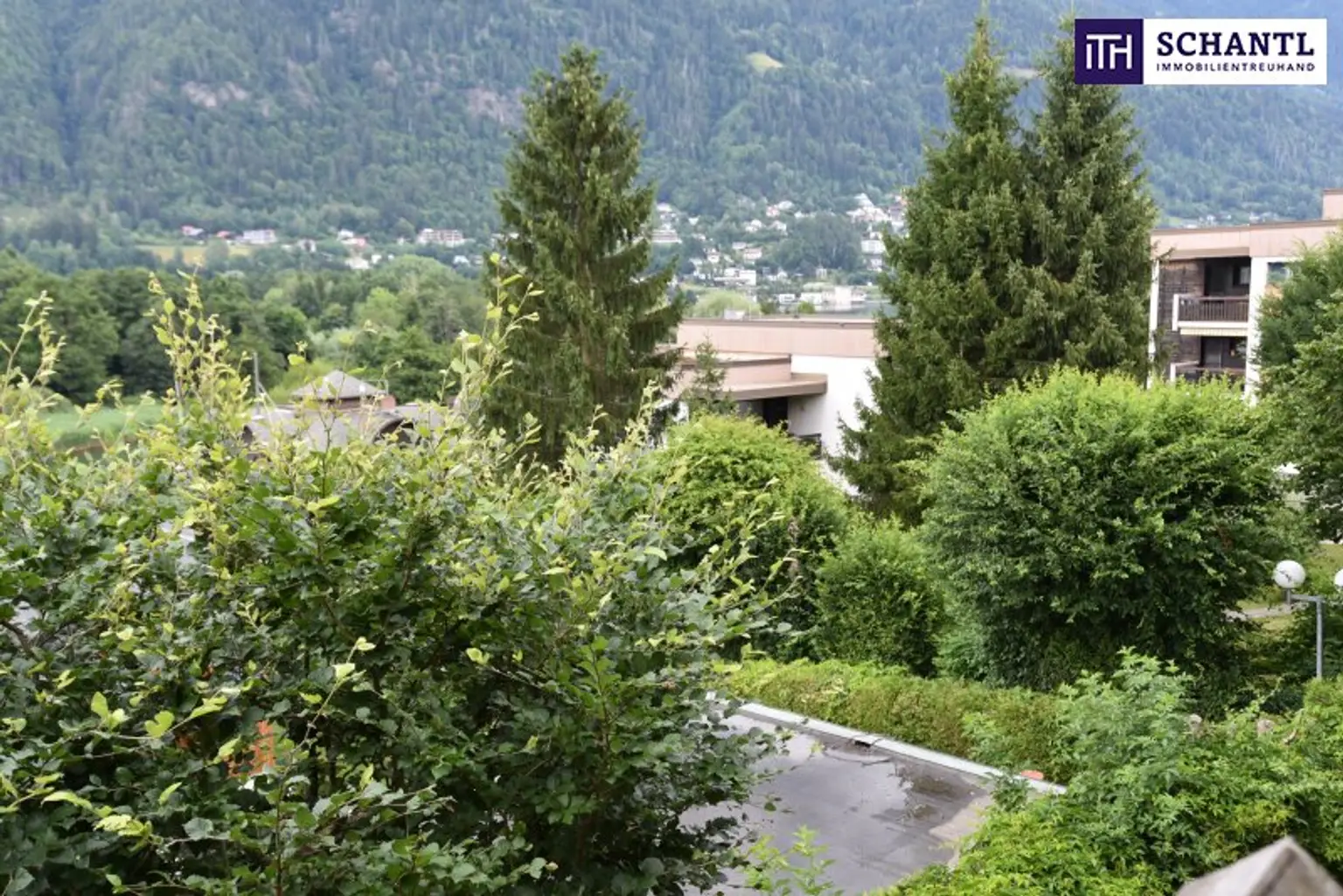 ++EXKLUSIVE ca. 92m² EIGENTUMSWOHNUNG am OSSIACHER SEE++mit PRIVATEM SEEZUGANG++ PANORAMABLICK auf die GERLITZEN++ZWEITWOHNSITZ ALS WERTANLAGE++