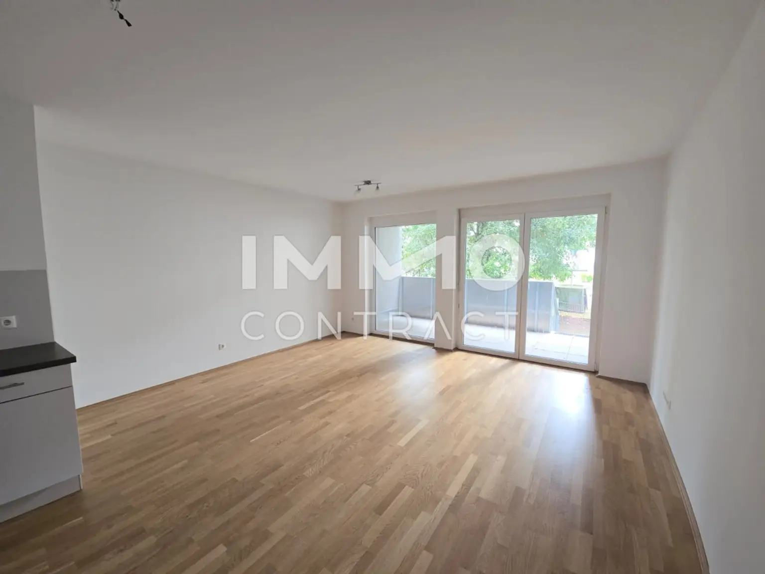 Zwei Zimmer Wohnung mit großem Balkon und EIGENGARTEN in ruhiger Innenhoflage, Dornschneidergasse 31 - Top 1