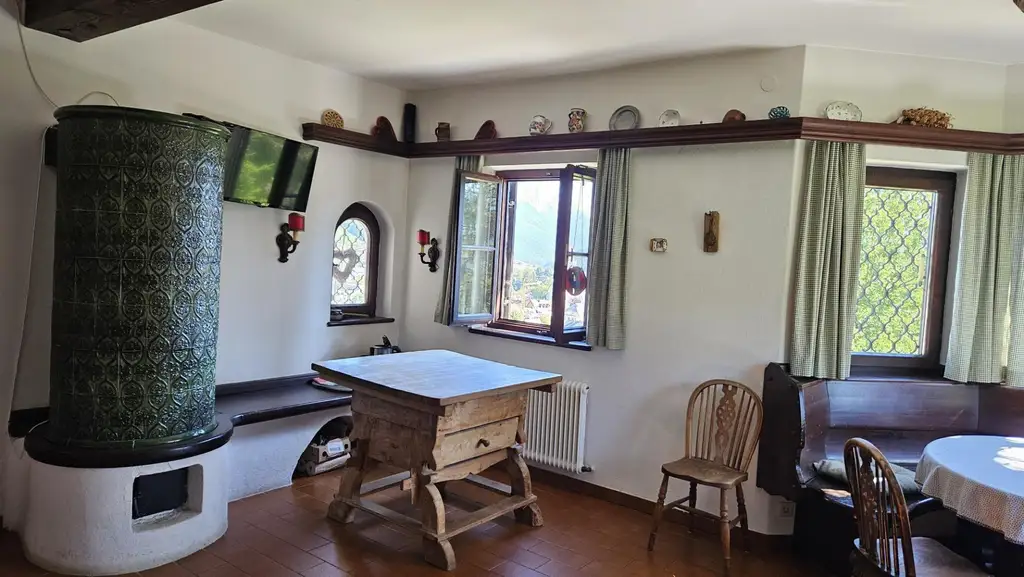 Haus in einzigartiger Alleinlage mit toller Aussicht!