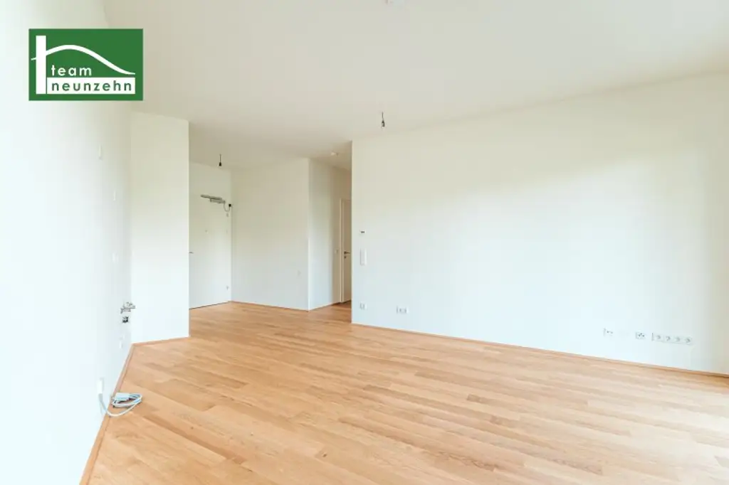 Alles was man sich wünscht – kostengünstige Heizung/“Kühlung“ über Erdwärme, PV-Anlage, weitläufige Grünflächen
