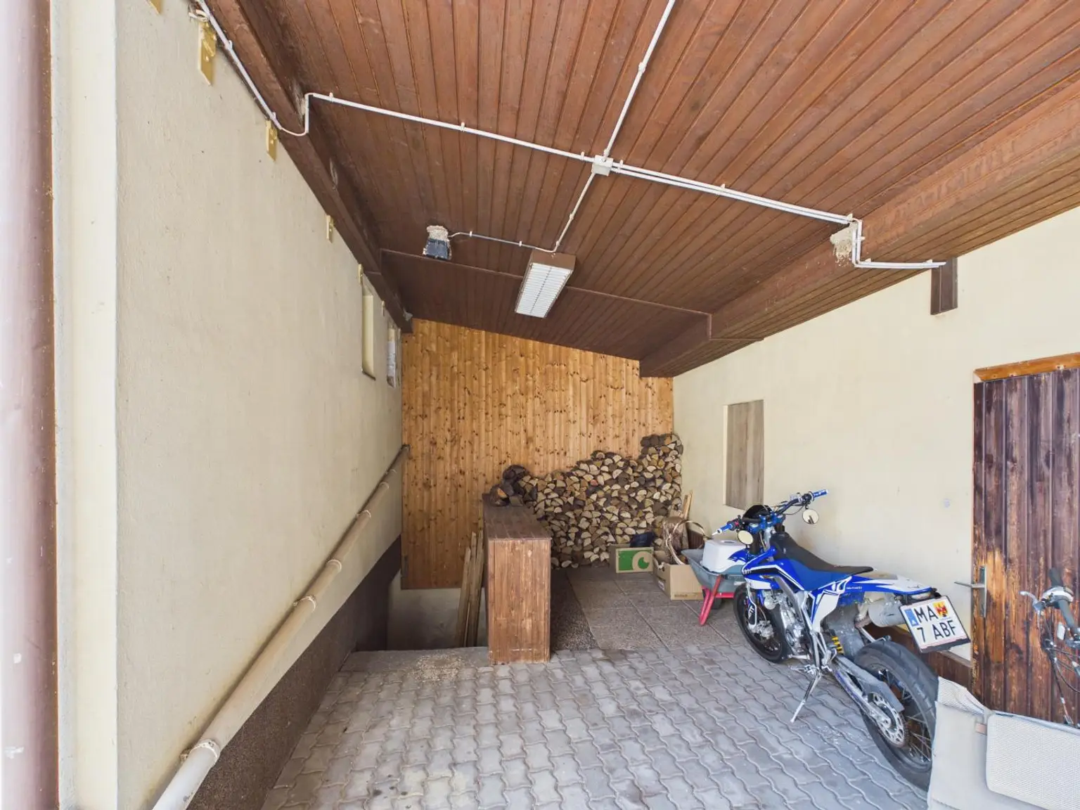 Überdachung Kellerzugang