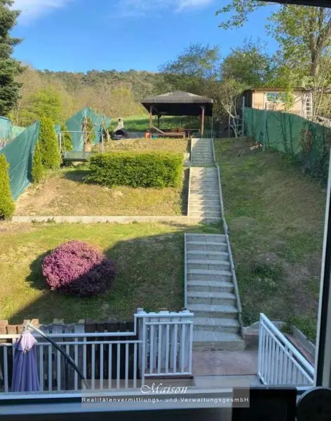 CHARMANTES ECKREIHENHAUS IN KLOSTERNEUBURG - 6 ZIMMER - GRÜNRUHELAGE - TERRASSEN - EIN ORT ZUM WOHLFÜHLEN !