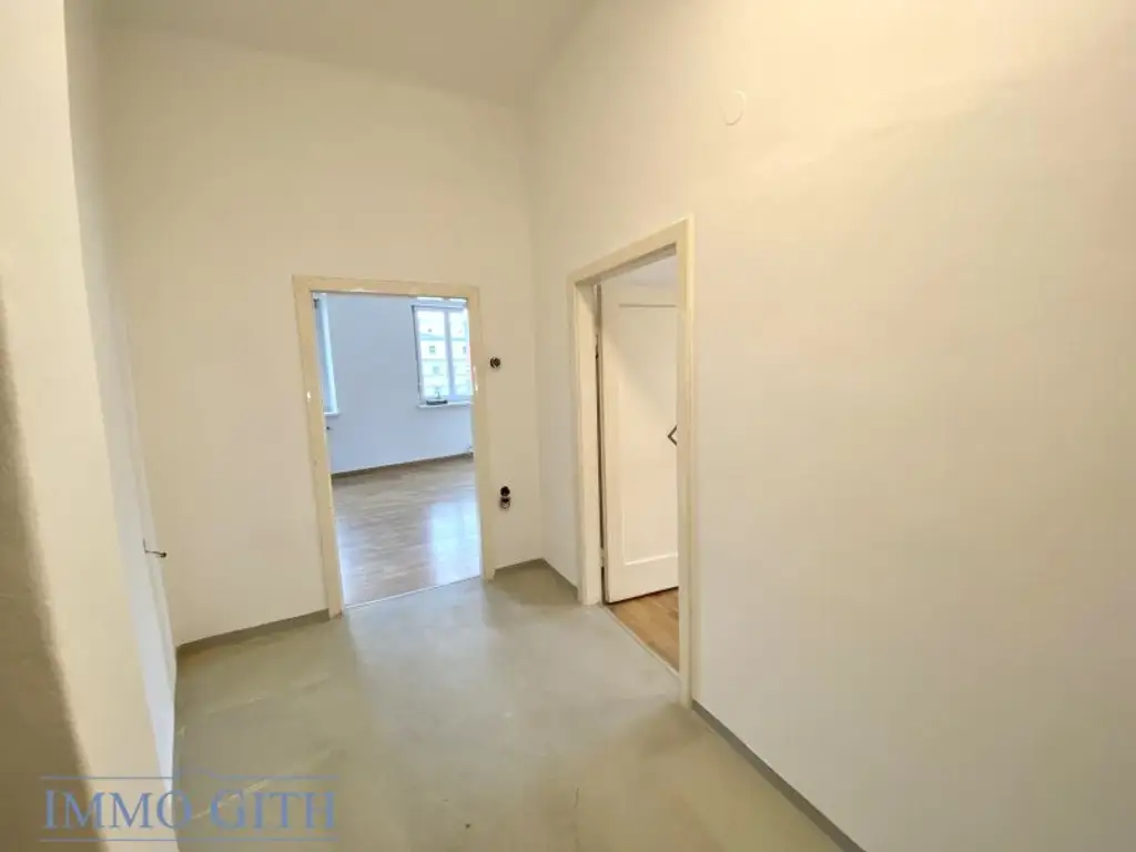 SEHR HELLE, NEU AUSGEMALTE 72m² GROSSE 3-ZIMMER-WOHNUNG MIT LIFT NAHE ZENTRUM UND HAUPTBAHNHOF ZU KAUFEN!