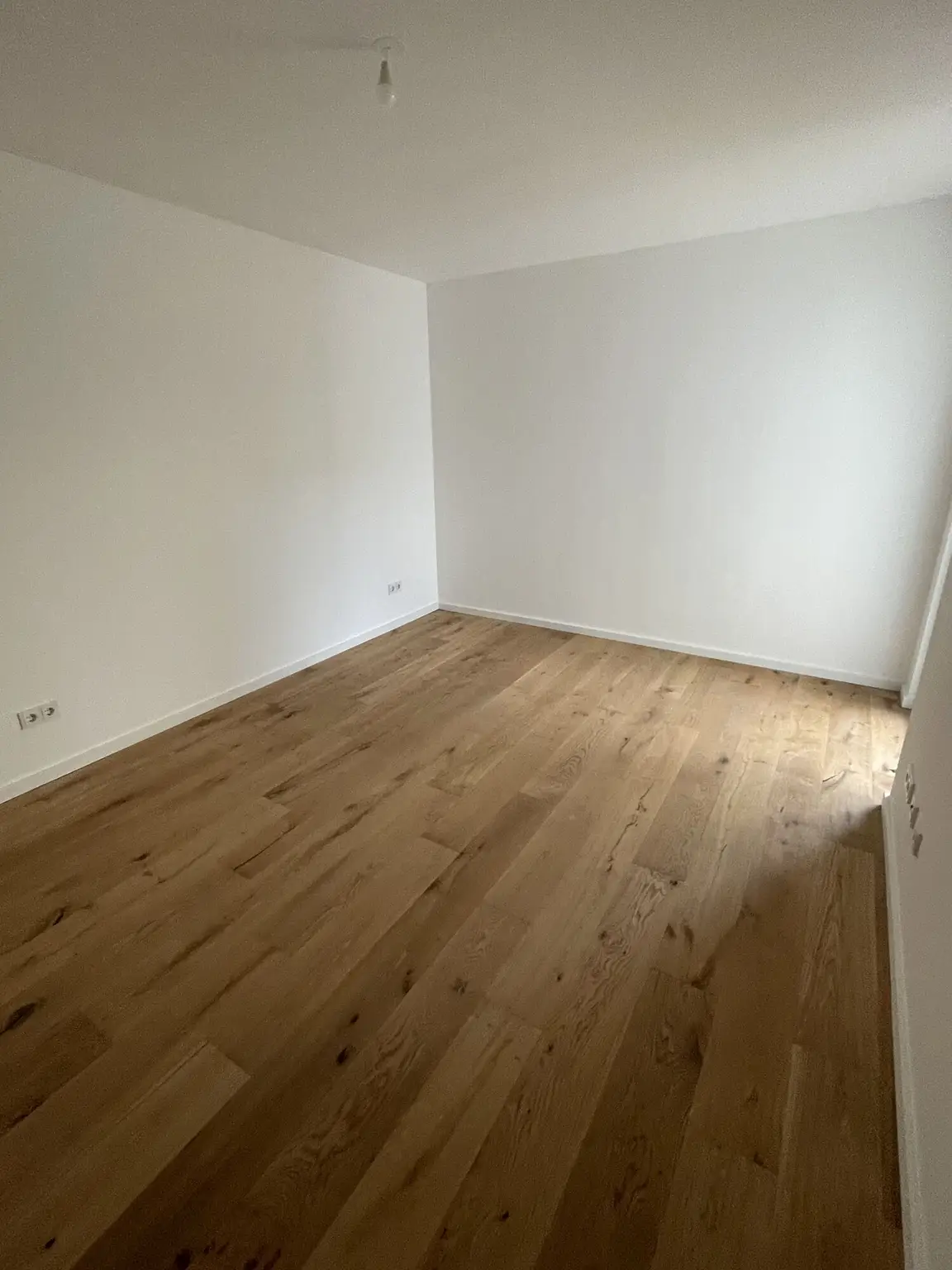 CARL 7 – Top 1 – Zimmer 2