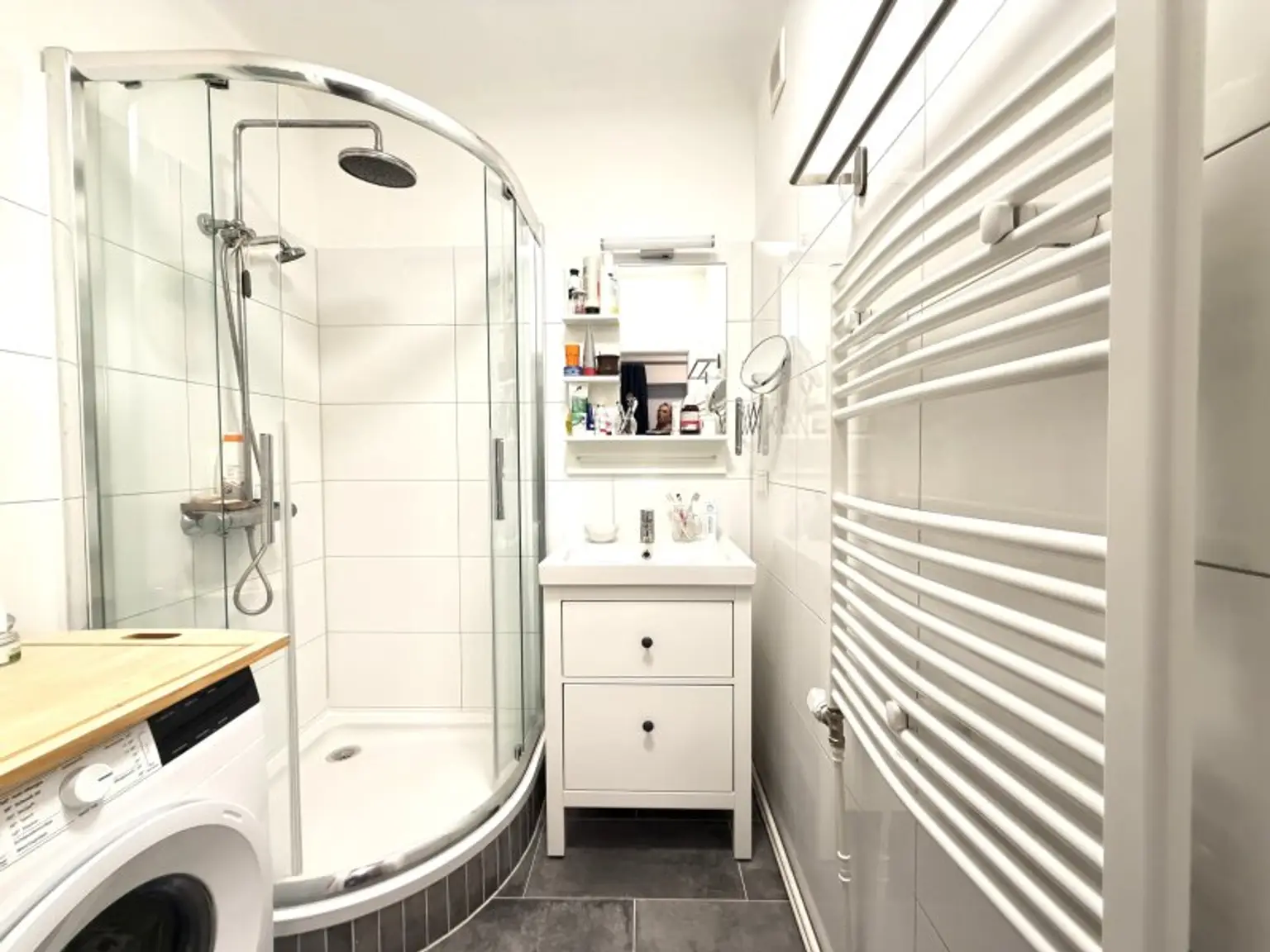 Anspruchsvoll wohnen, in bester Ruhelage, südseitiger Balkon, Gartenmitbenutzung