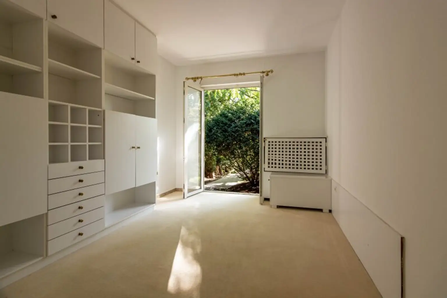 Familienheim mit Privatsphäre - Elegantes Wohnen in Harmonie mit der Natur