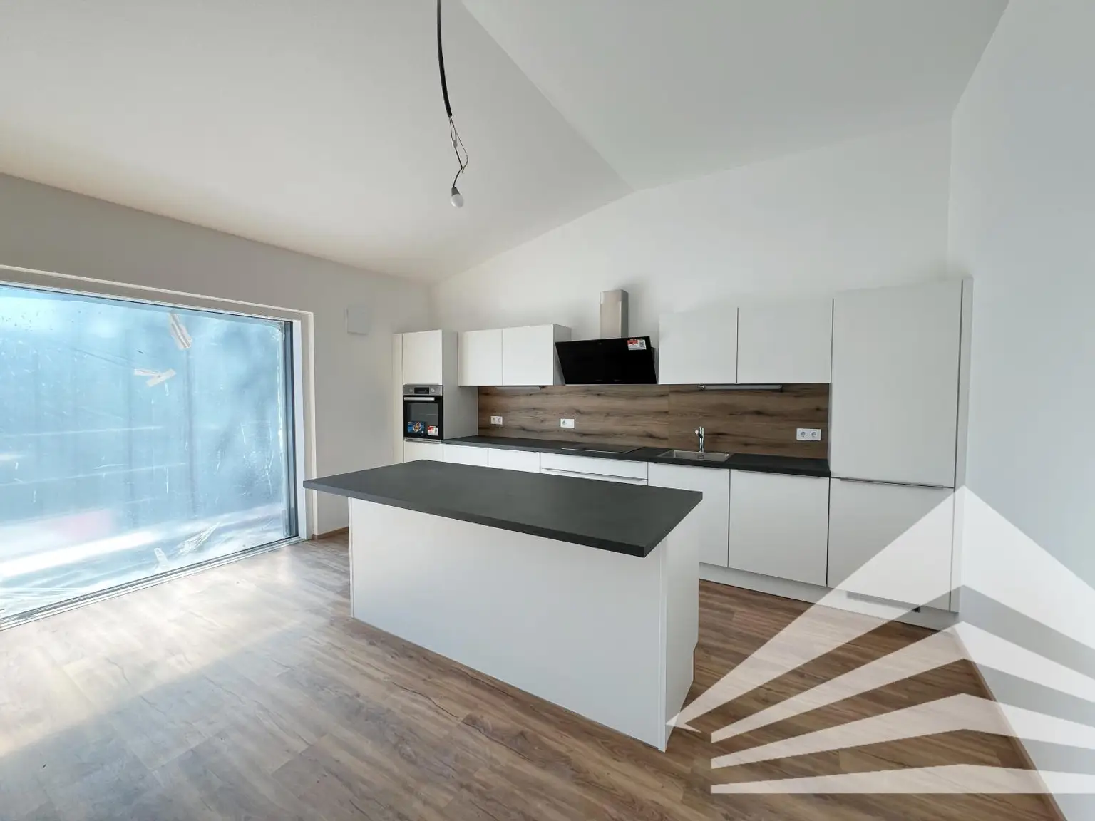 Außergewöhnliches 4-Zimmer Penthouse mit großem Balkon in Puchenau!