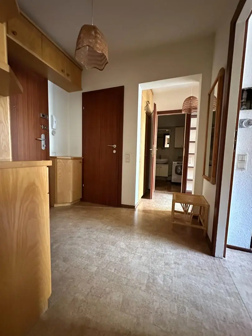 Südseitige 2-Zimmer-Wohnung mit Loggia – hell, ruhig & bestens angebunden