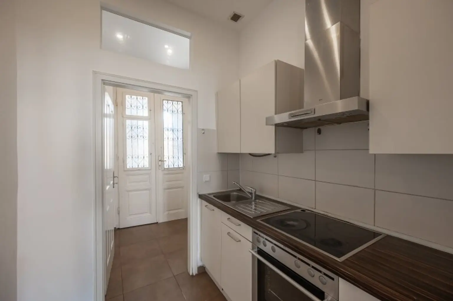 ++NEU++ Bezugsfertig: gepflegte 2-Zimmer Altbauwohnung in toller Lage!