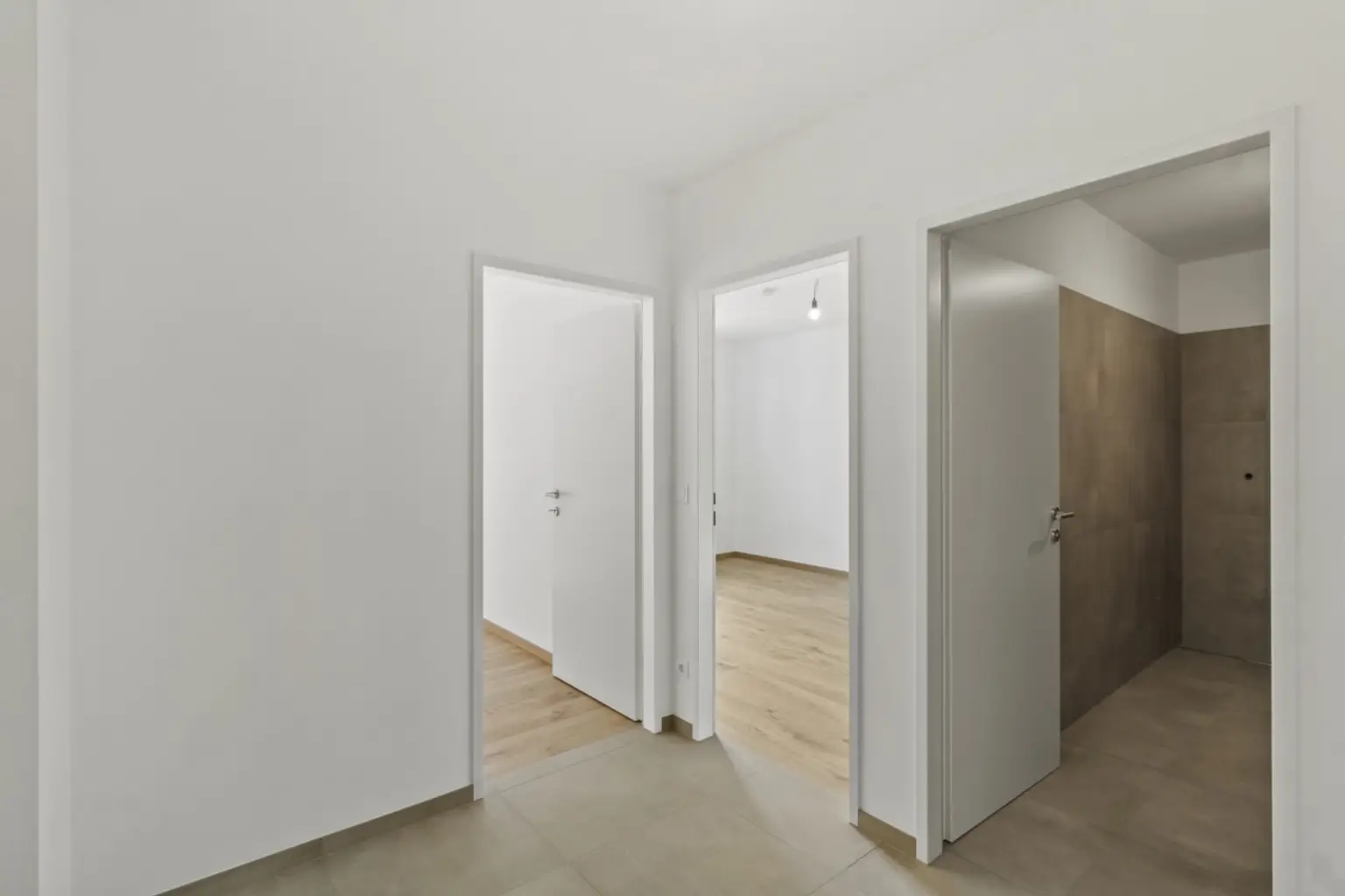 J | ++ HELL & FREUNDLICH – 3 Zimmer-Wohnung mit BALKON ++ | Prima Service Immobilien
