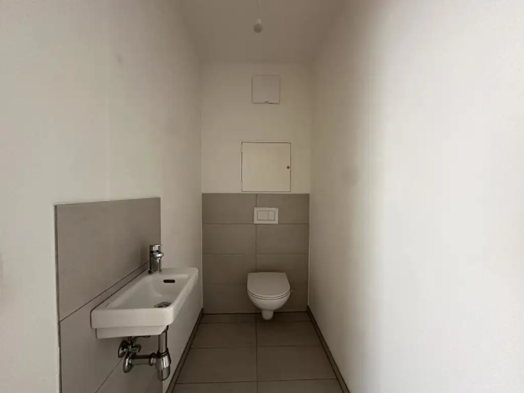 Hier werden Träume war! Exklusive 4-Zimmer Maisonette-Wohnung mit ca. 113 m2 sowie eigener Dachterrasse in ruhiger Lage