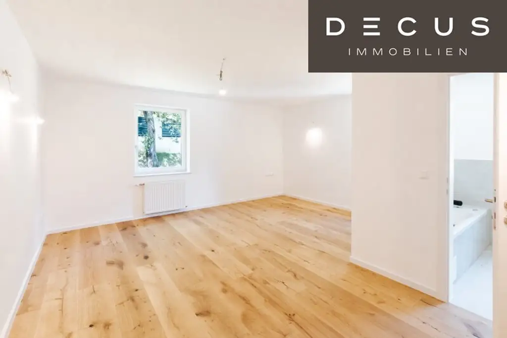 ERSTBEZUG! Luxuriöse Villa mit Sauna und Indoor-Pool!