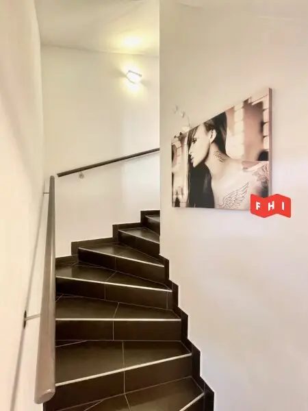 Stiegenaufgang vom KG