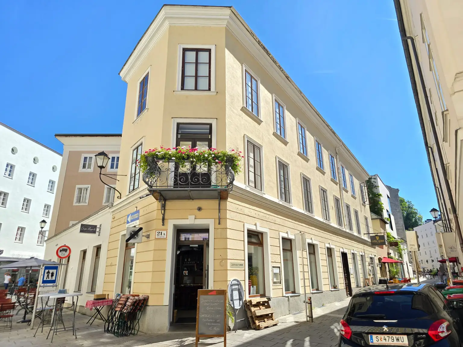 "RECHTE ALTSTADT - Schöne und Helle 3 Zimmer Altbauwohnung nahe der Linzergasse"