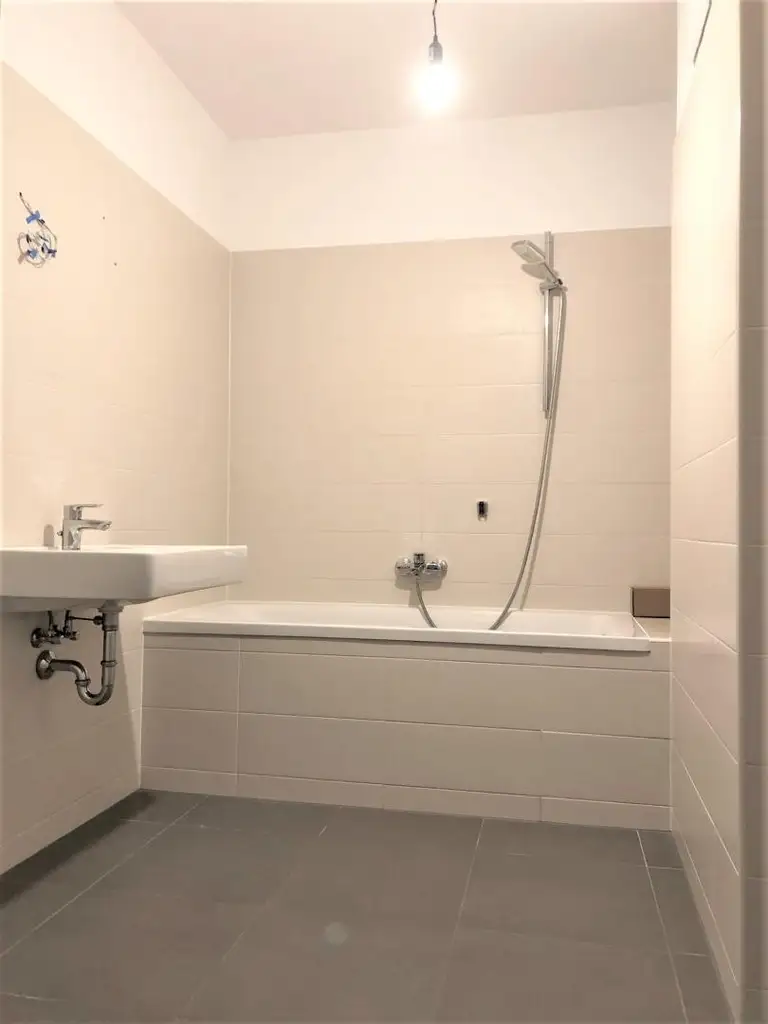 Perg (Stifterstraße): 3-Zimmerwohnung ca. 70 m² + große LOGGIA  + 2 Autoabstellplätze