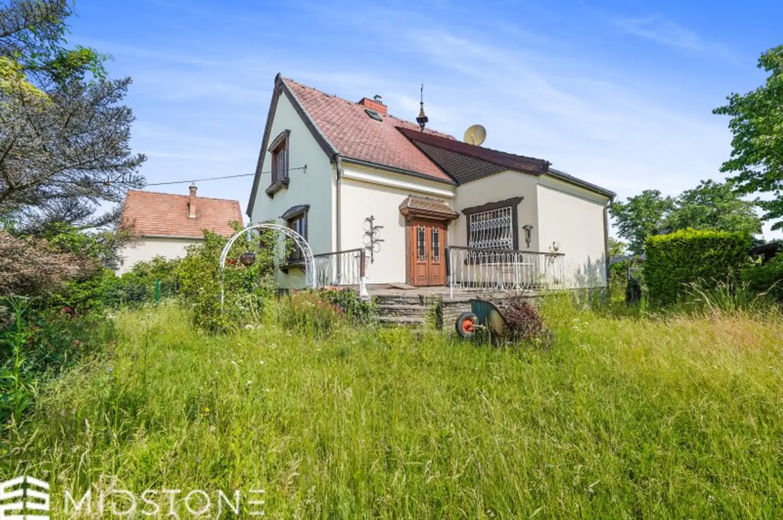 *Großzügiges Einfamilienhaus mit weitläufigem Garten* - Top-Lage in Traiskirchen