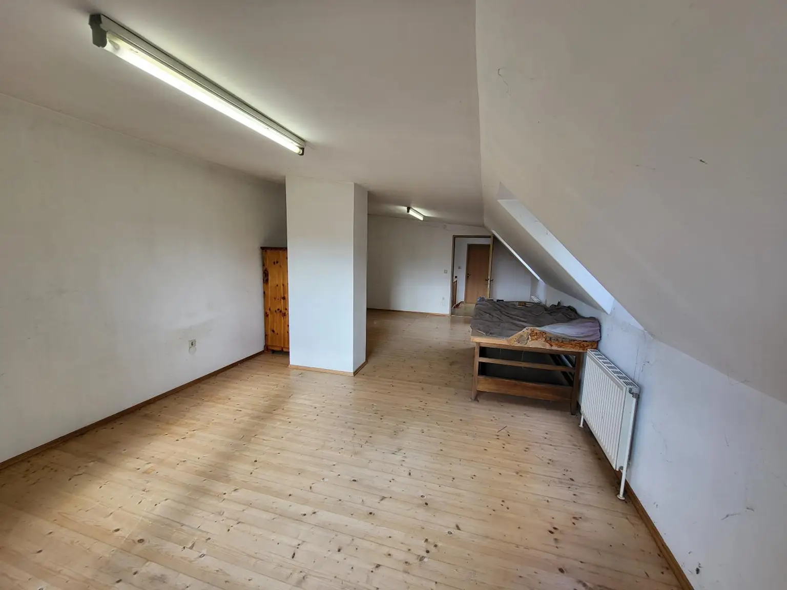 HELDENBERG - BAUERNHAUS IN RUHIGER DORFLAGE