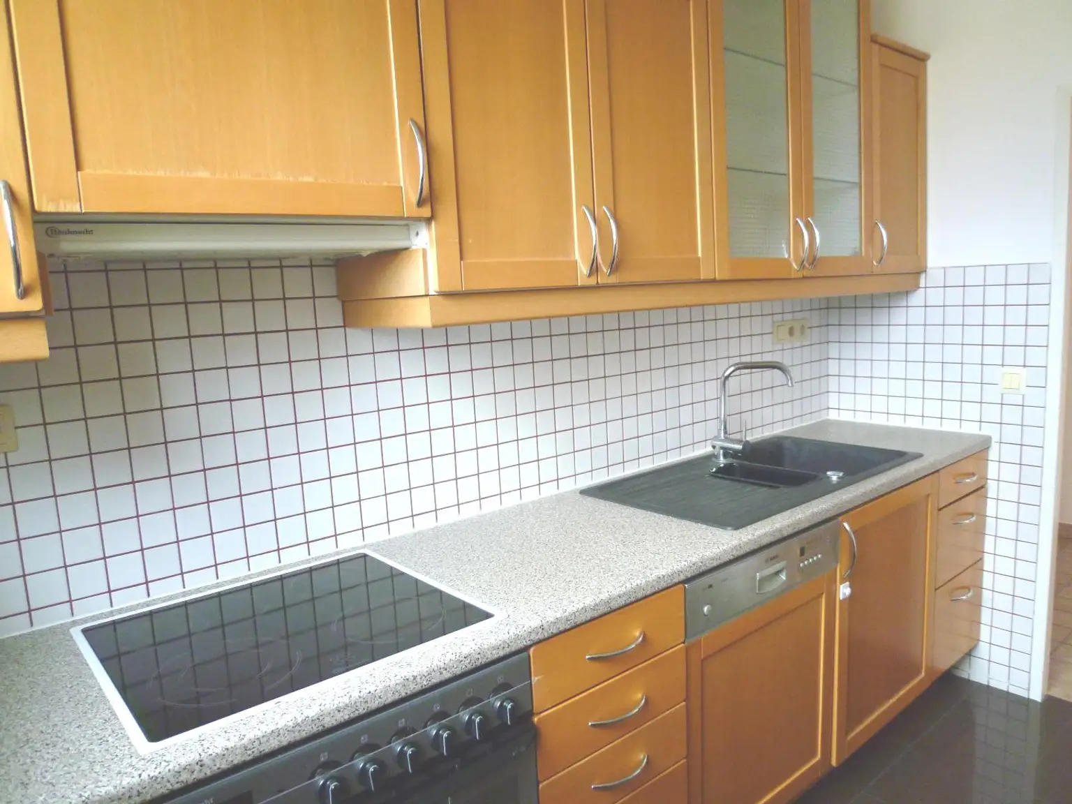 Sehr schicke und sehr sonnige Dachgeschosswohnung mit Terrasse im beliebten Unter St.Veit in Hietzing