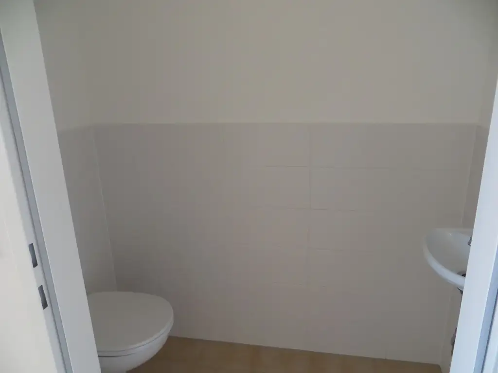 Herrliche Dachgeschosswohnung mit großer Terrasse - 
Nähe Krottenbachstraße!