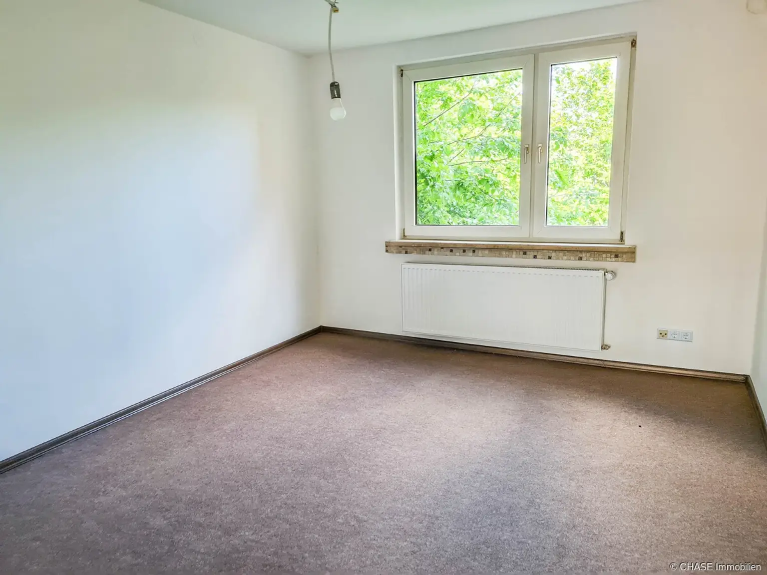 4) Wohnzimmer