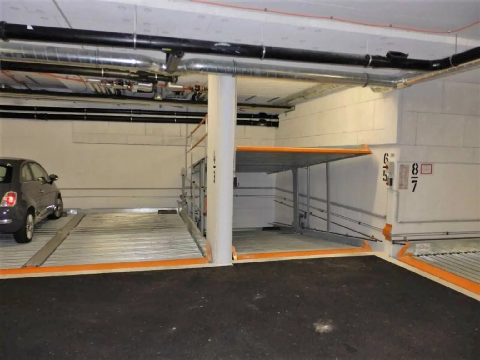 Garagenplatz mit guter Verkehrsanbindung in Hernals!