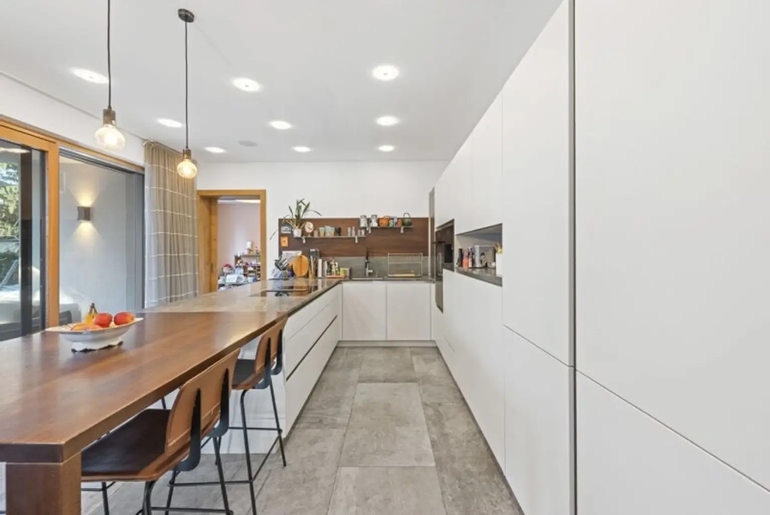 Großzügige High-End-Familienvilla der Extraklasse.