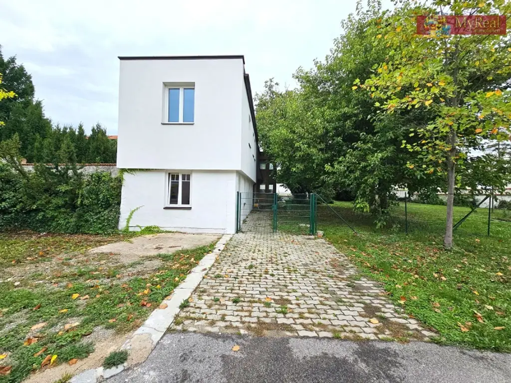 Ruheoase mit Pool  in Ruhelage