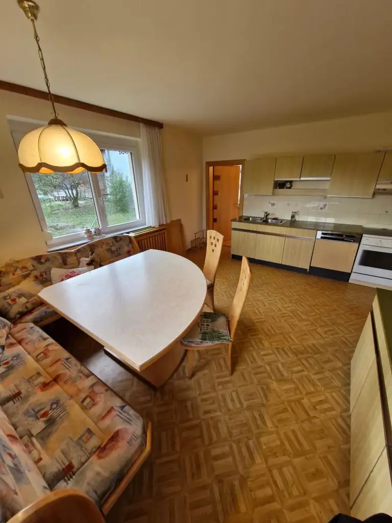 Gepflegtes Haus mit großem Grundstück in Pudlach!