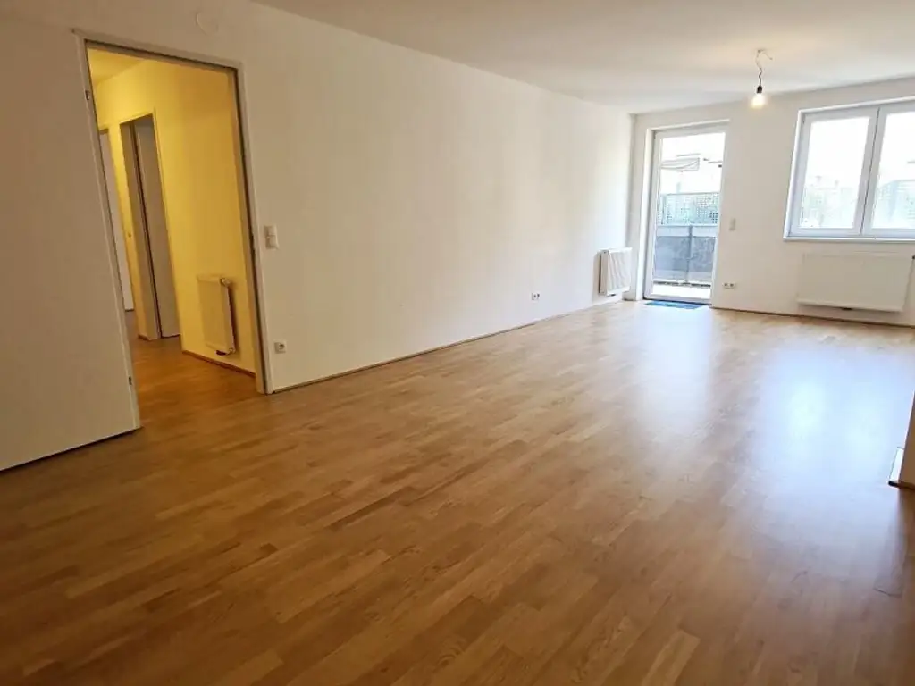 EIGENGARTEN, LORYSTRASSE, 75 m2 Neubau mit 23 m2 Garten, 2 Zimmer, Wohnküche, Wannenbad, Parketten, 1. Liftstock