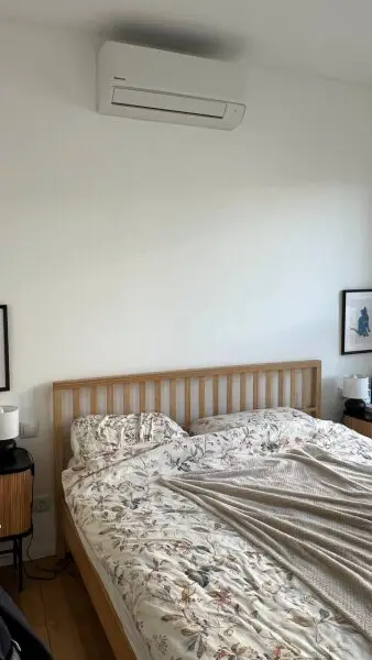 Stylische möblierte Wohnung mit Terrasse in einem sanierten Altbau (2022) nahe U4/U6 Längenfeldgasse