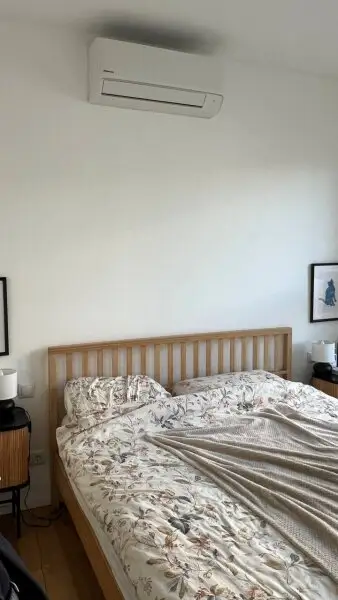 Stylische möblierte Wohnung mit Terrasse in einem sanierten Altbau (2022) nahe U4/U6 Längenfeldgasse