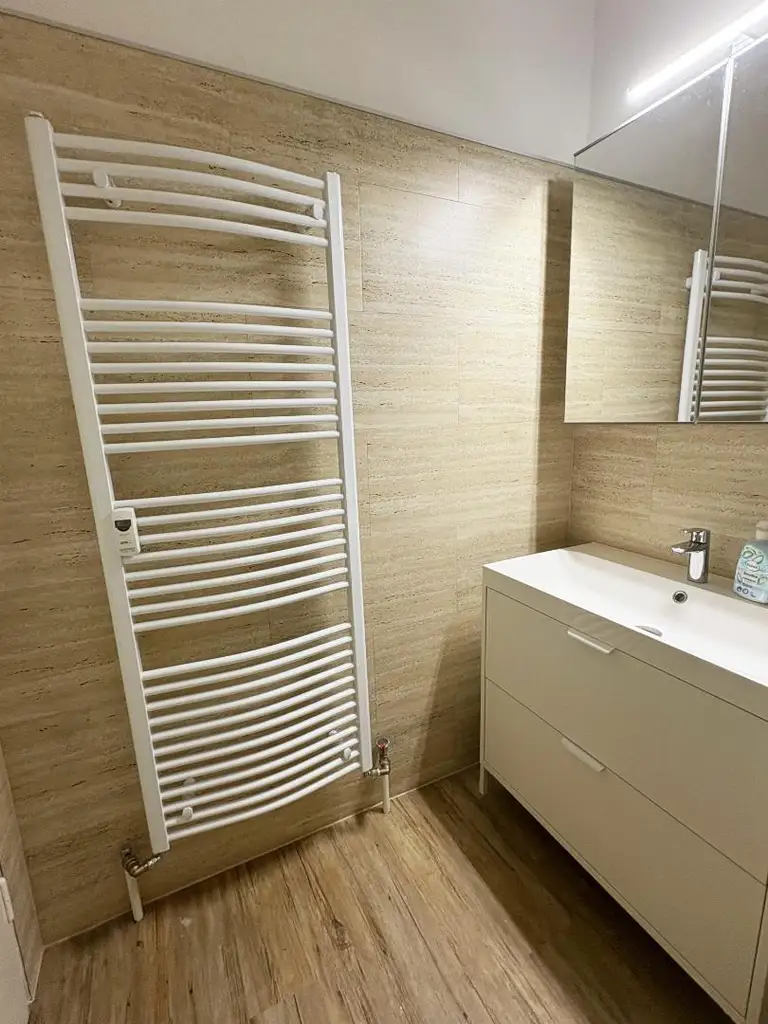 "HEREINspaziert! – 2 Zimmerwohnung & LOGGIA“