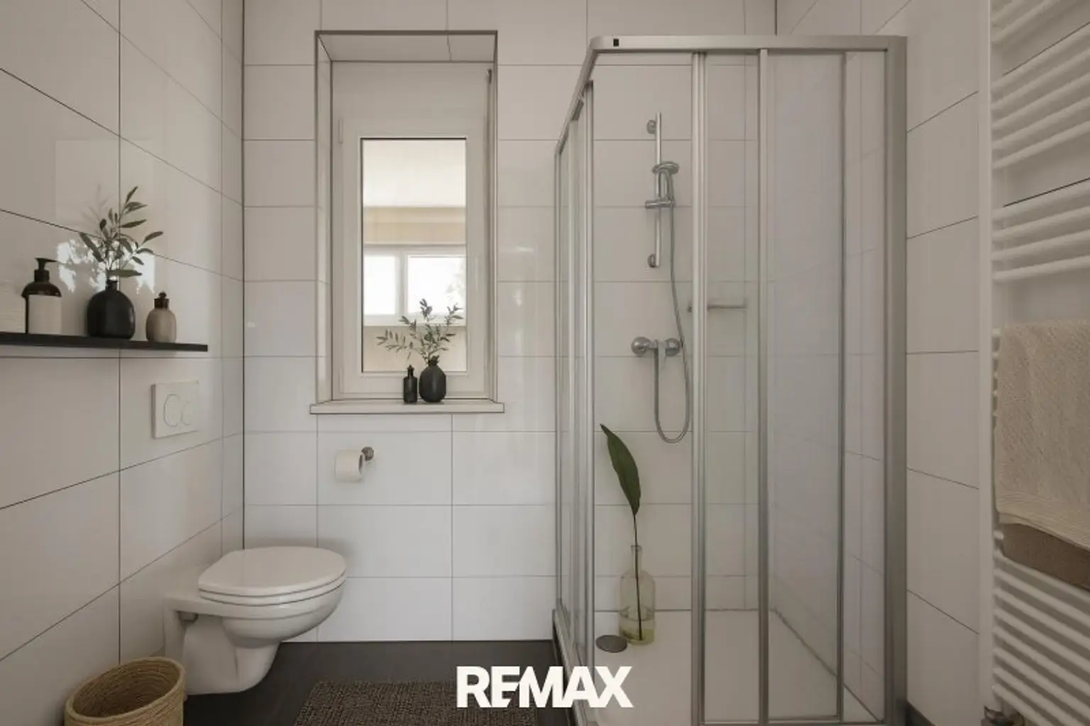 Badezimmer mit Dusche