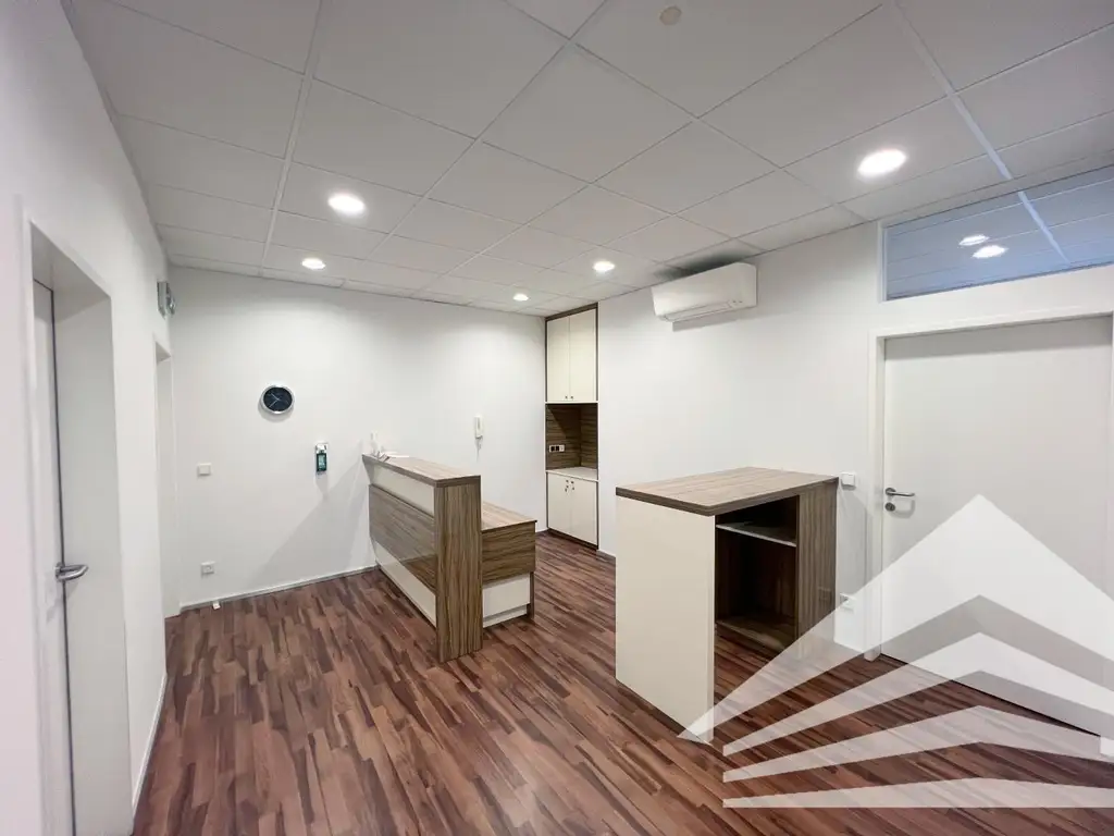Ärzte und Therapeuten aufgepasst! Kompakte 80 m² Praxis ab sofort zu mieten!