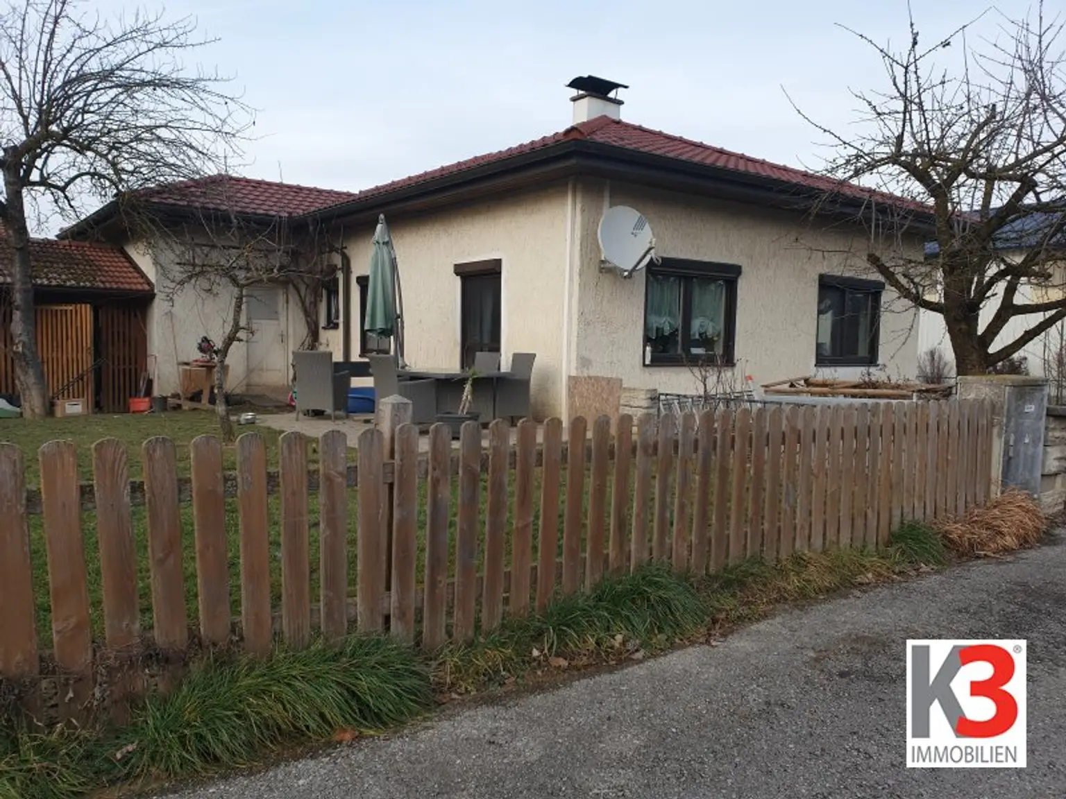 !!! Kleiner ruhig gelegener Bungalow mit Baugrund in der Nähe von Braunau !!!