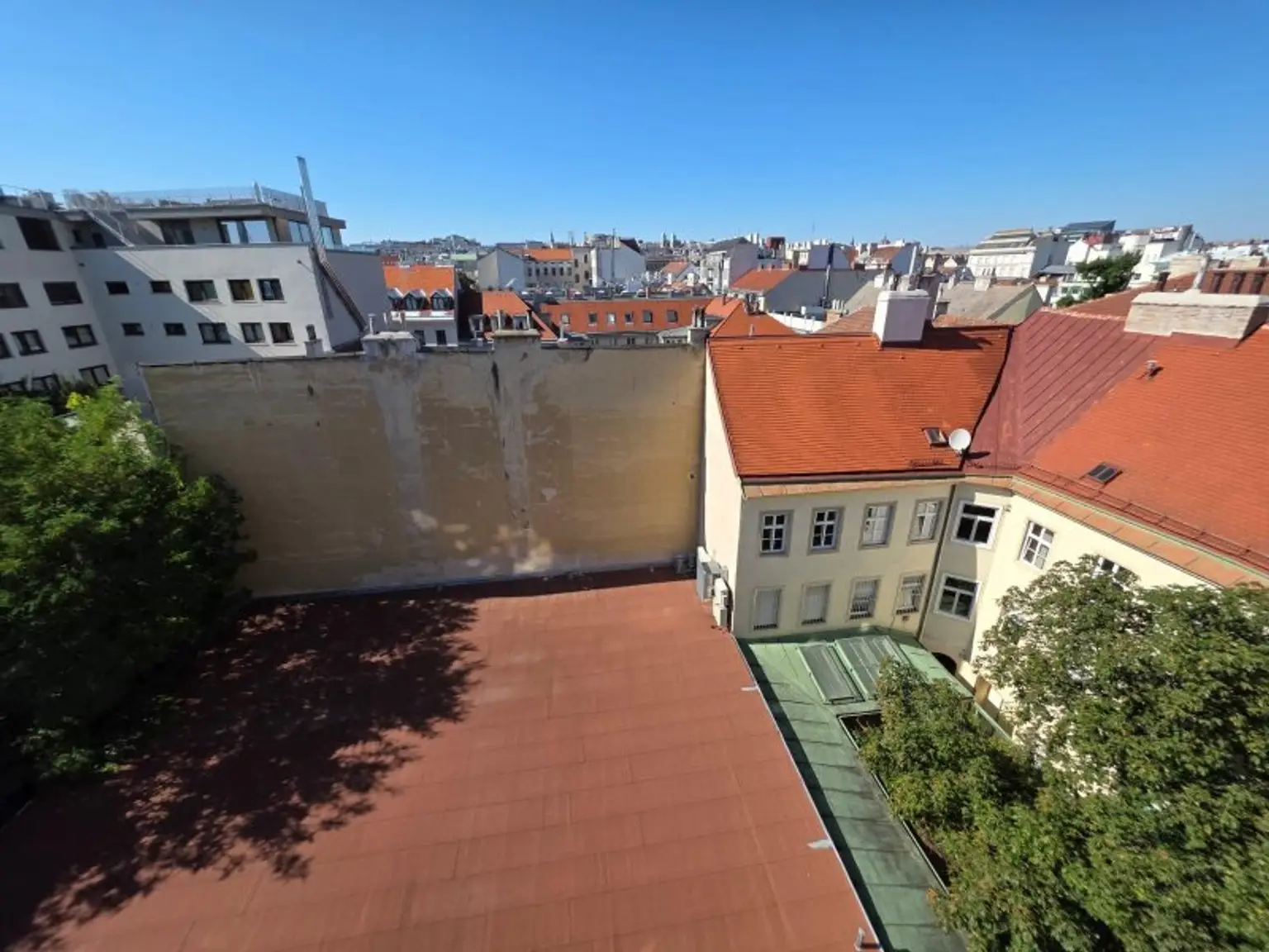 Helle Citywohnung mit Ausblick – Möbliertes 1-Zimmer-Apartment nahe Naschmarkt