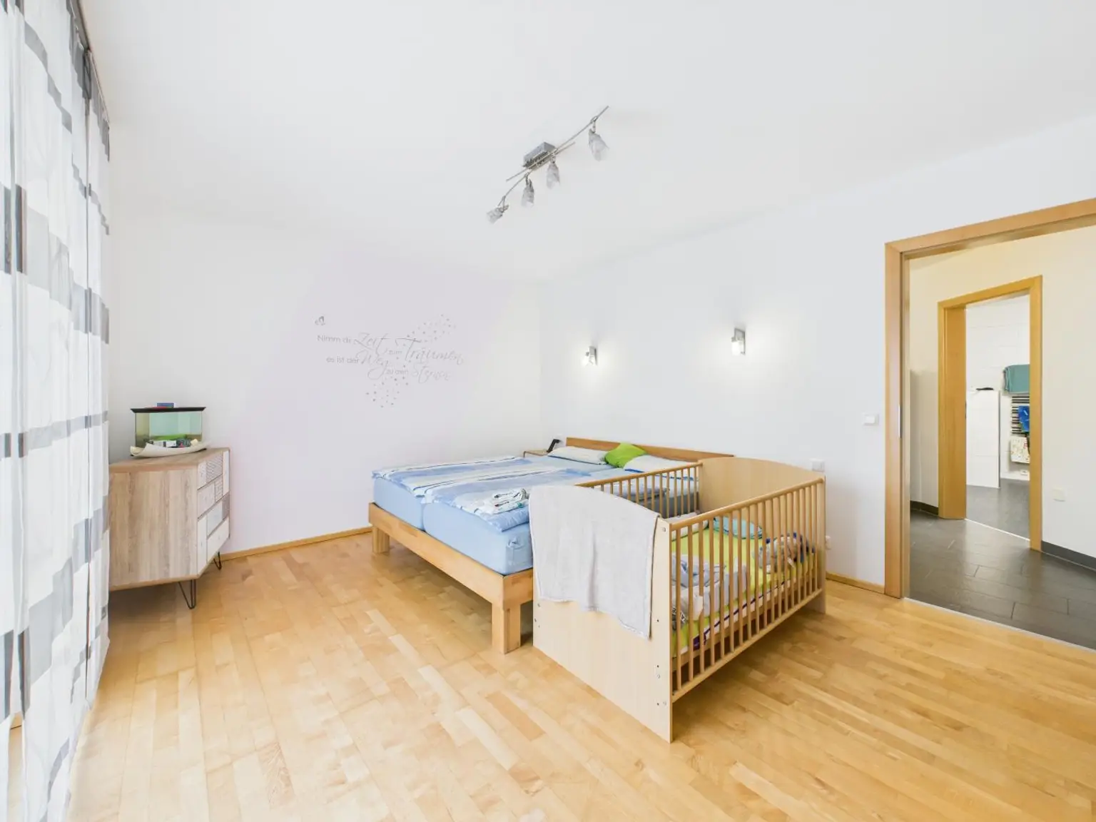 NÄHE WELS: Hochwertig modernisiertes Einfamilienhaus mit Traumgarten, Luxus - Poolanlage & smarter Haustechnik